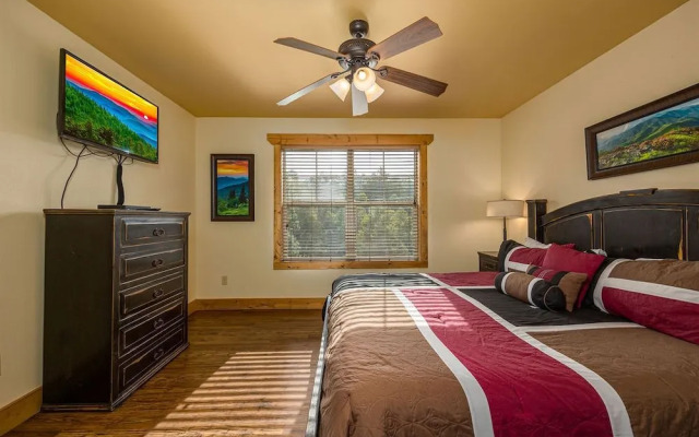 Hilltop Haven - Four Bedroom Chalet