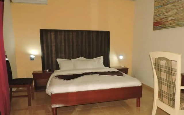 Iris Hotel
