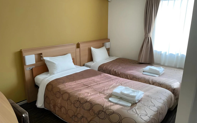 Yokohama Heiwa Plaza Hotel