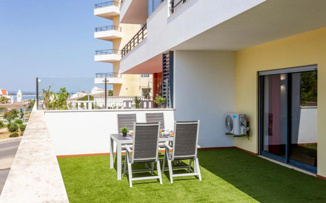 Terrace Lovers by Seewest