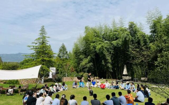 Deqing, Mogan Mountain, Mo see Rainbow Homestay