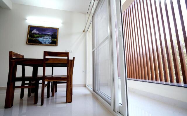 Castle JP Service Apartments