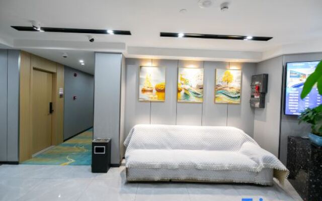 Yishang Intelligent Hotel (Wuhan Zuoling New Town)