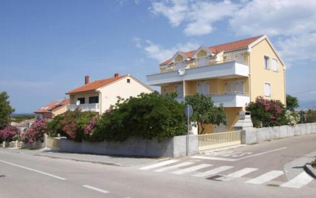 Apartments Pečnik