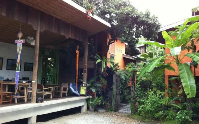 Baannoi Nornmuan Home