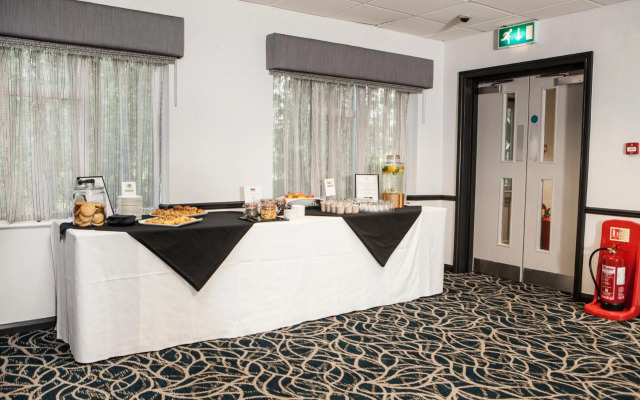 Elite Venue Selection Felbridge - Gatwick