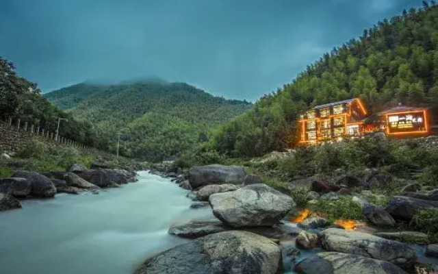 Anji Yilan home stay