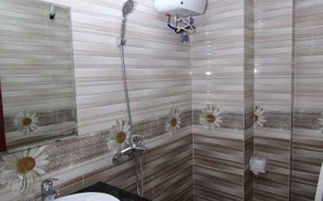 Thu Ha Hotel Catba