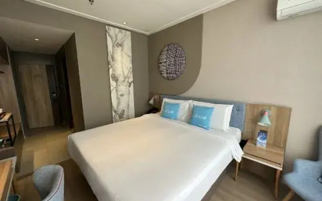 Homeinn · neo (Shijiazhuang Xinbai Square Wanli Temple Pedestrian Street)