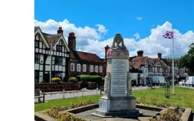 Manor Hotel