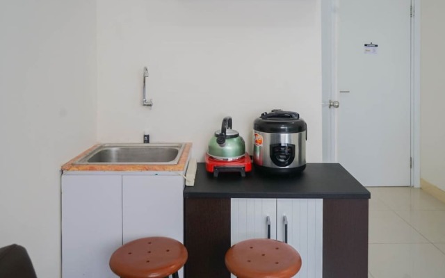 Comfortable 2BR Apartment at Green Pramuka near Mall