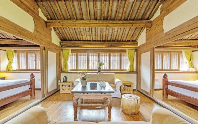 Lijiang Resort Villa