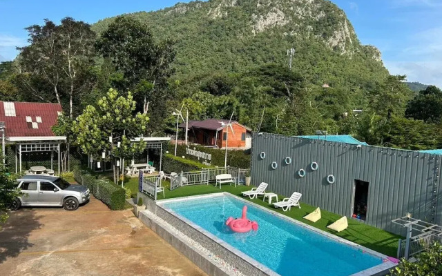 Suksaby khaoyai