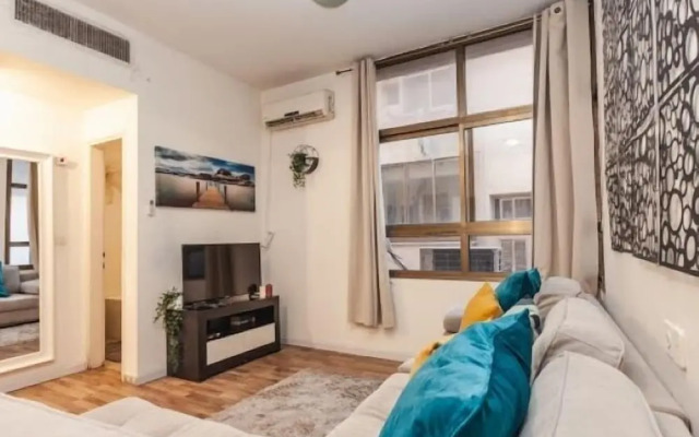 Cozy Ben Yehuda Hideaway-Tel Aviv RENTAL