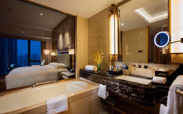 Hilton Wuhan Riverside