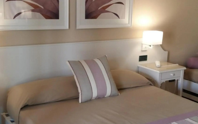 Hotel Club Baia Samuele