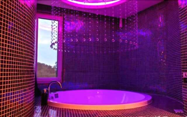 Weihai Gaoshang Movie Art Hotel