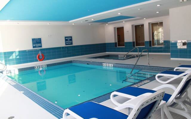 Four Points by Sheraton Grande Prairie