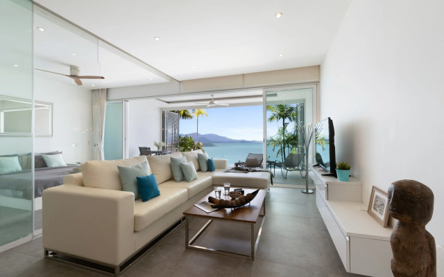 Luxury Apartment Unique Residences