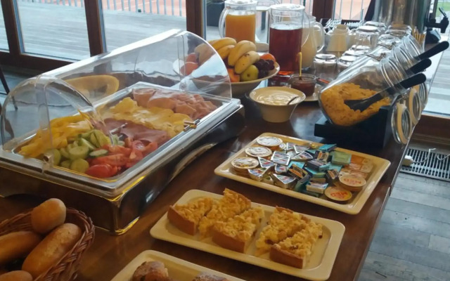 Esmarin Wellness Hotel
