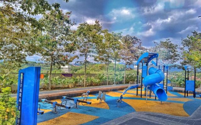 Sara Staycation FREE WIFI & NETFLIX