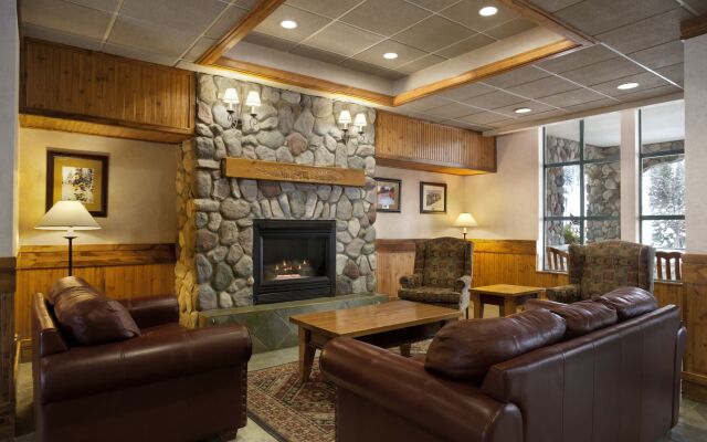 Coast Sundance Lodge