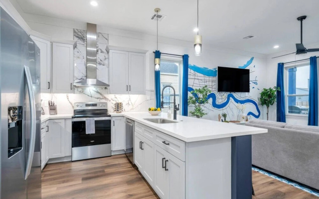 Maison Bleue Luxe Nola Living