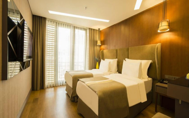 Blueway Hotel Historical