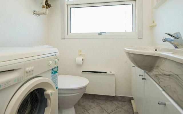 6 Person Holiday Home in Glesborg