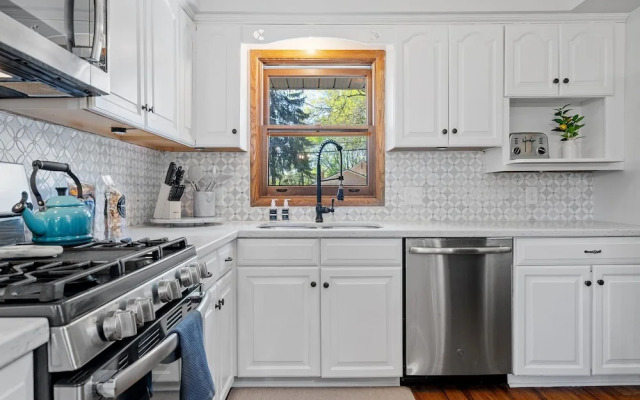 Crystal Lake Clubhouse