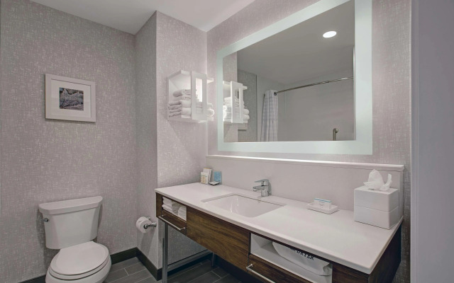 Hampton Inn & Suites by Hilton Waterloo St. Jacobs