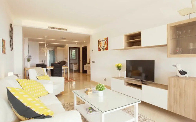 Snug Apartment With Garden