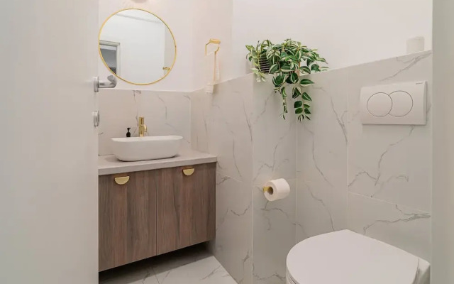 Loggia Luxe 5BR Living in Universitatii Area