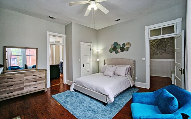 2 Bed Home in Downtown Savannah