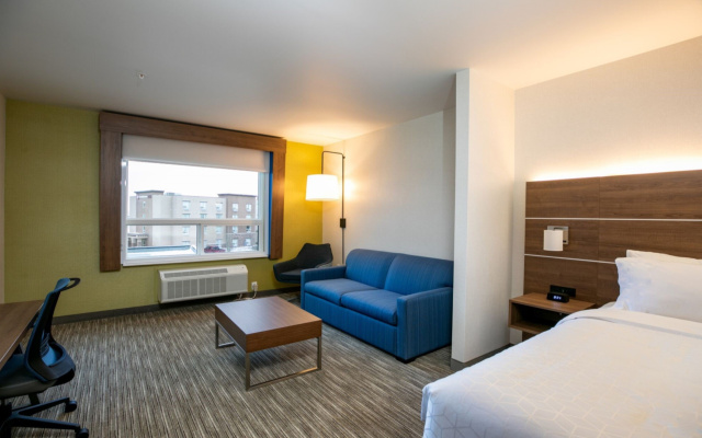 Holiday Inn Express Lethbridge Southeast by IHG