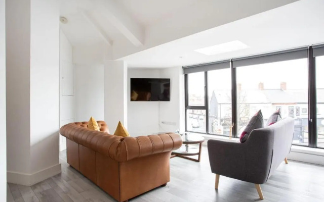 Fabulous Penthouse, Brilliant Location, Sleeps 6!