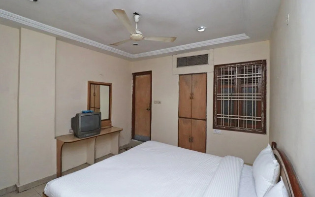 Hotel Aishwarya by OYO Rooms