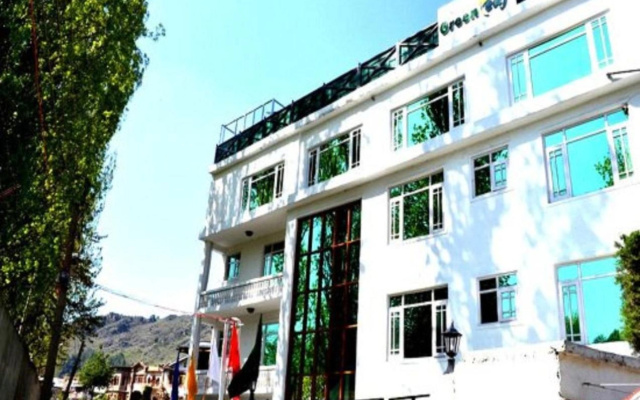 Hotel Green Leaf