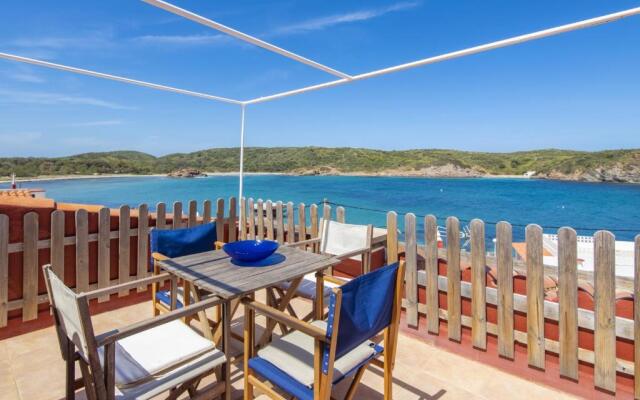 Fantástico apartamento en primera línea de mar en Menorca
