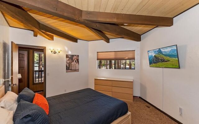 021 - Tree Fort Getaway