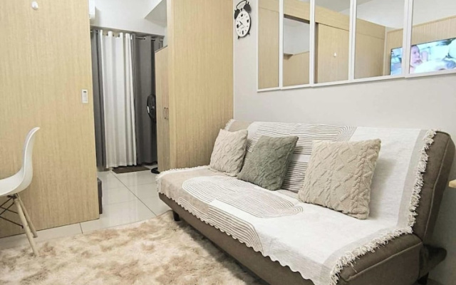 A & K Vibes Modern Quezon City Stay