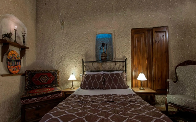 Antique Terrace Suites