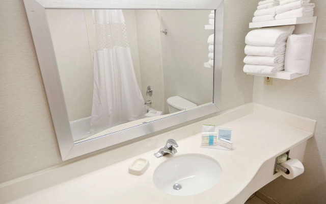 Hampton Inn & Suites Chincoteague Waterfront