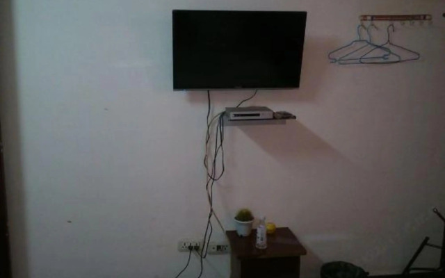 Tiantian Accommodation (Wuhan Business School)