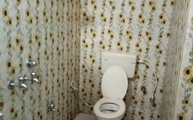 Radha Deo Guest House