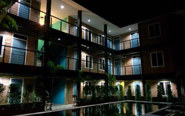 Ora House