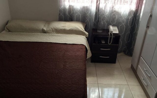 Urban Life Hostal