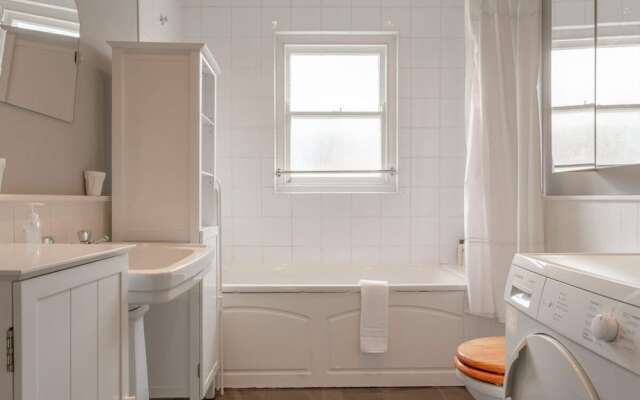 Charming Two Bedroom Home in West London