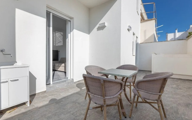 Sole Apartment 2 Central Marina With Modern Furnishings