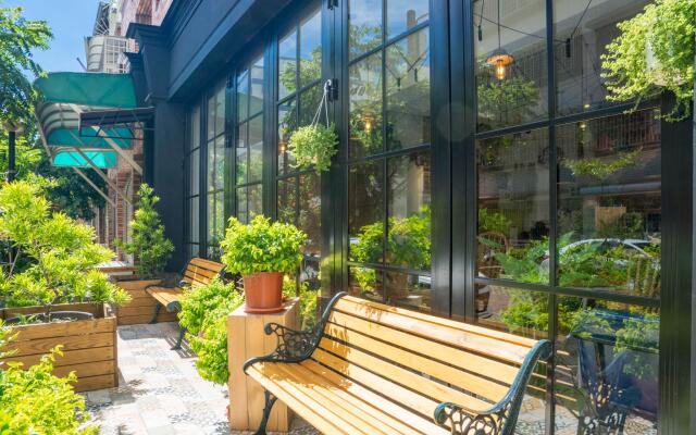 ReWood Guesthouse